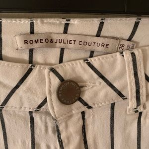 Romeo & Juliet Couture Striped Skinny Jeans
